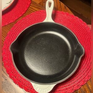 Le Creuset ® Signature 10.25" Cream Enameled Cast Iron Skillet